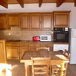 Maison De